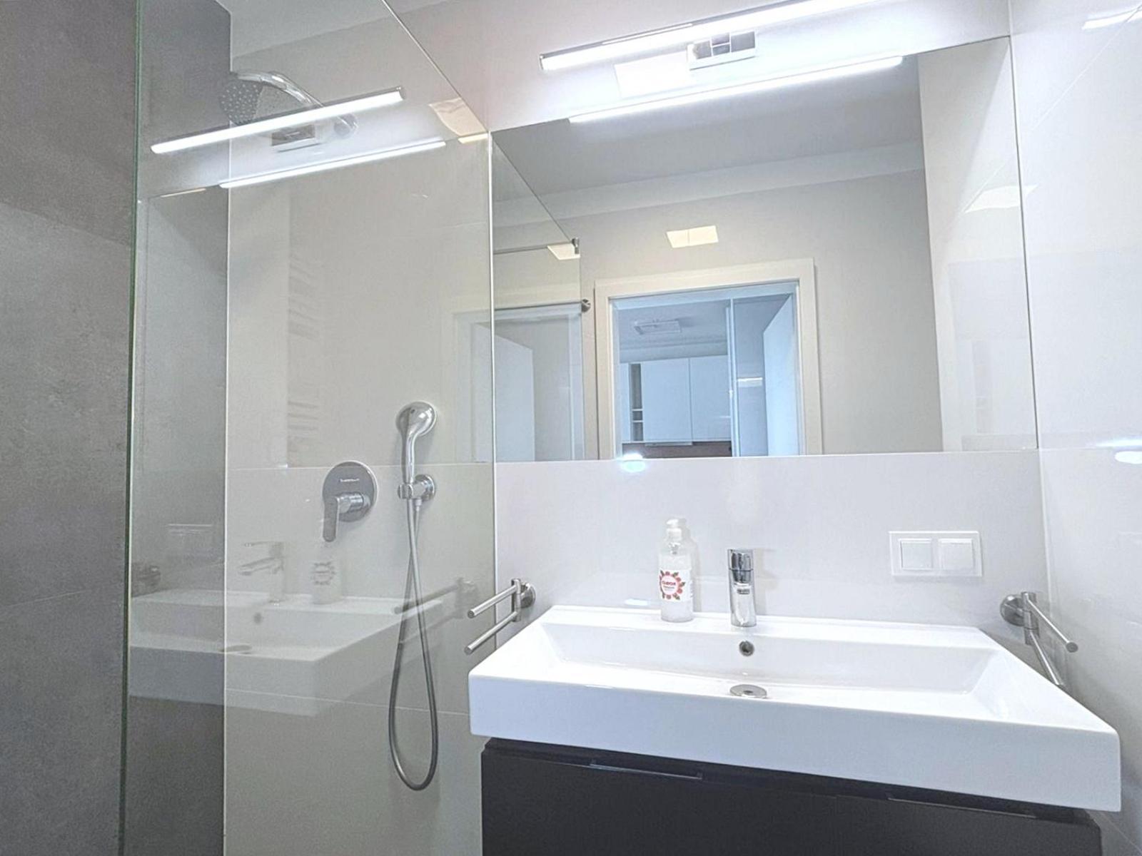 Sun Towers - Apartamenty Bryza - Apartamenty Z Parkingiem Świnoujście Eksteriør bilde